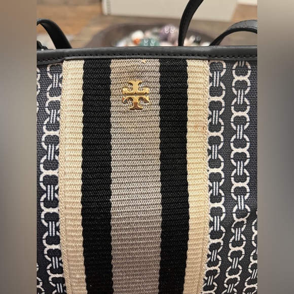 Tory Burch Gemini canvas coated LARGE TOTE Gemini Link GUC - Picture 5 of 16